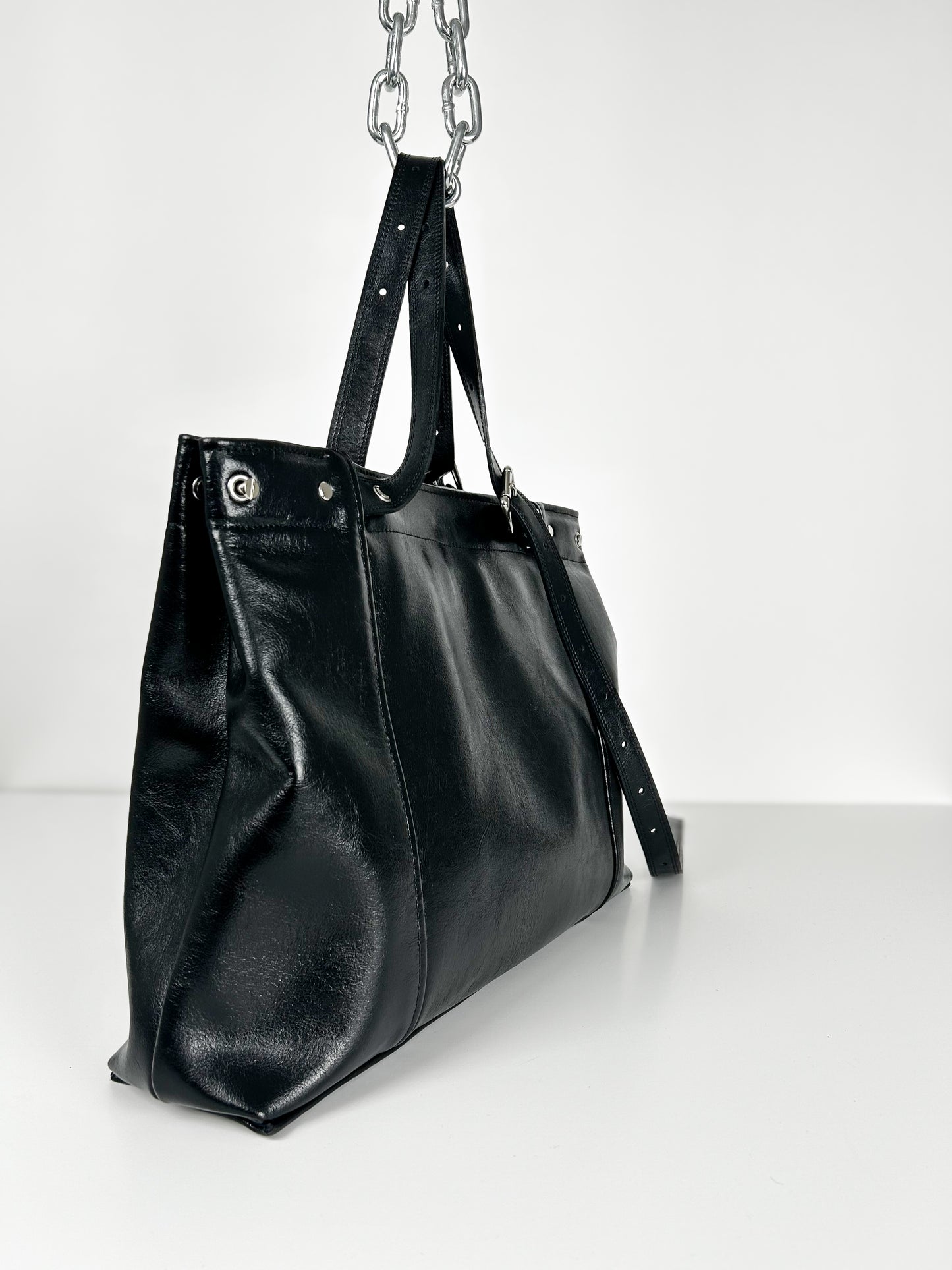 BLACK 33