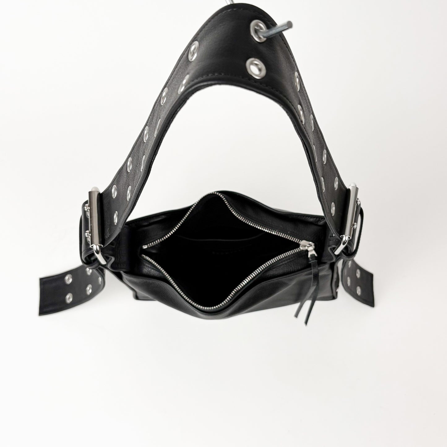 DOUBLE BUCKLE BAGUETTE