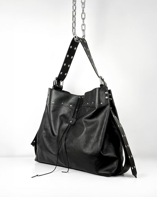 LARGE BLACK TRAVELLER