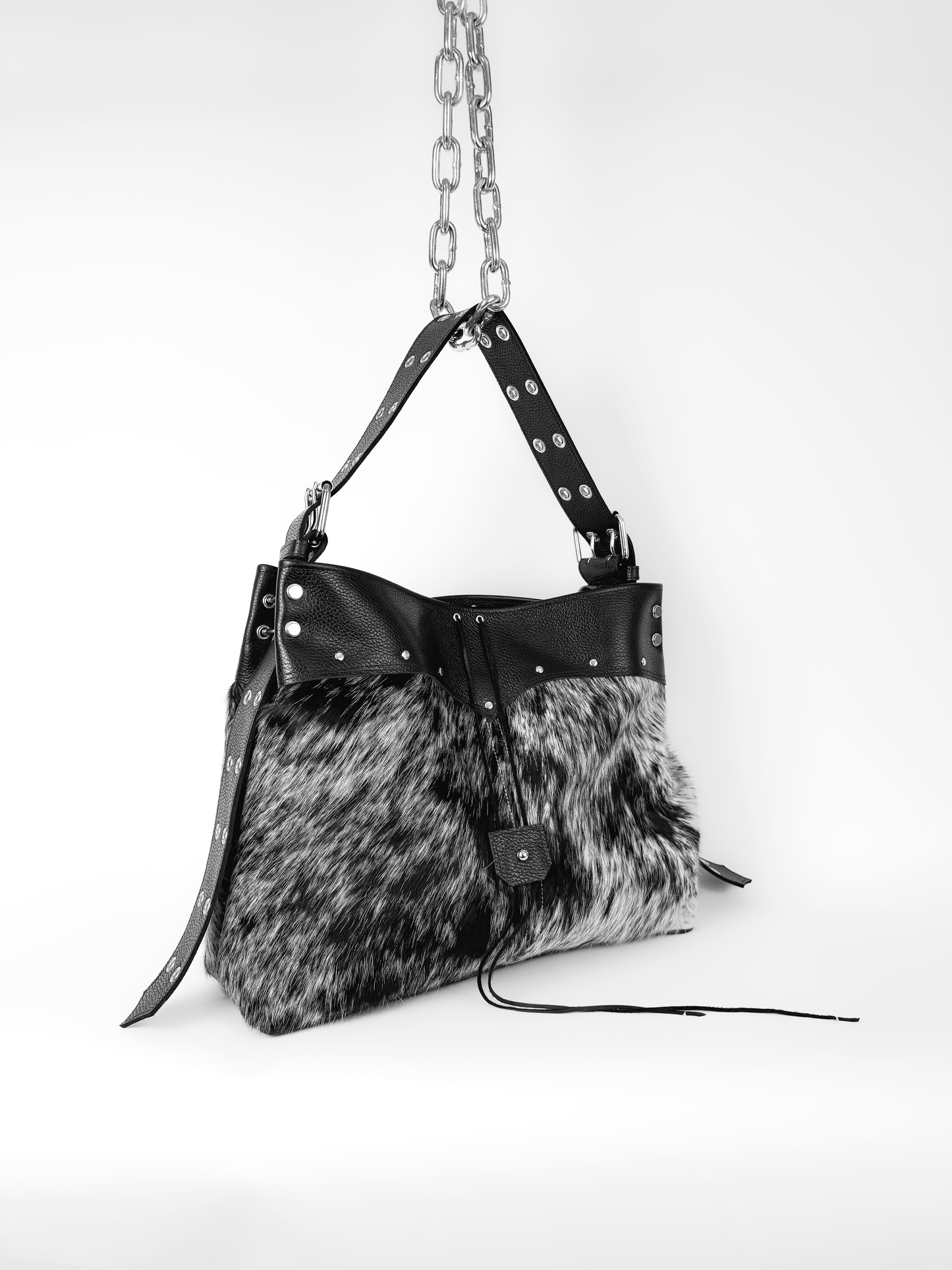 0.75 COWHIDE TRAVELLER