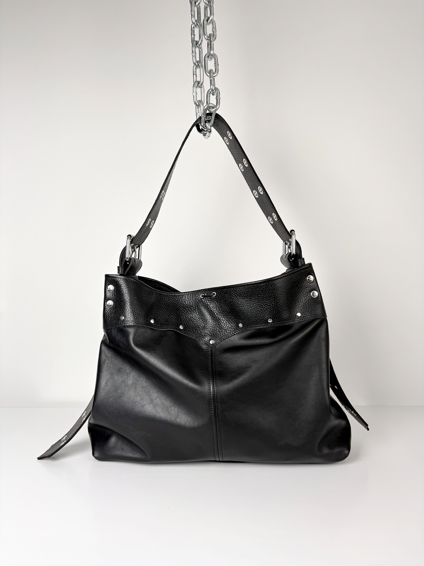 0.75 BLACK TRAVELLER
